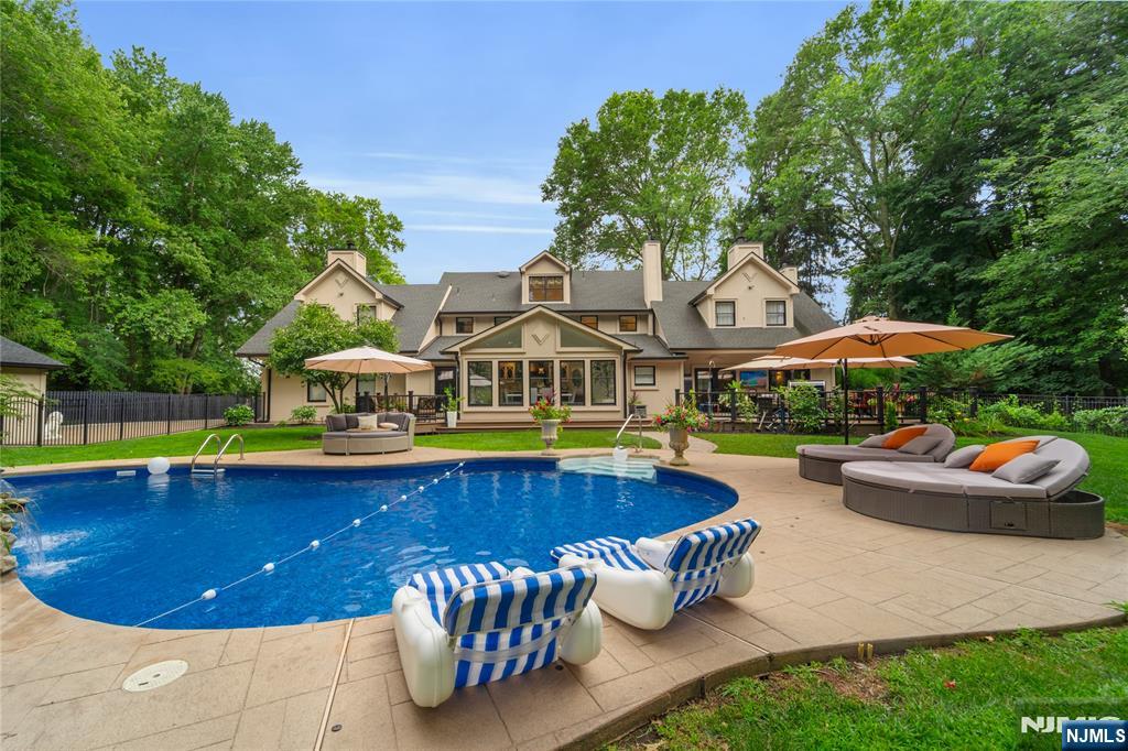 312 Old Tappan Road