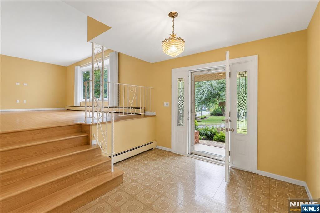Photo 4 of Single family home for sale at 42 Aberdeen Ave, Wayne, NJ 07470 | MLS# 26028751 | Listing updated on 2026-09-13