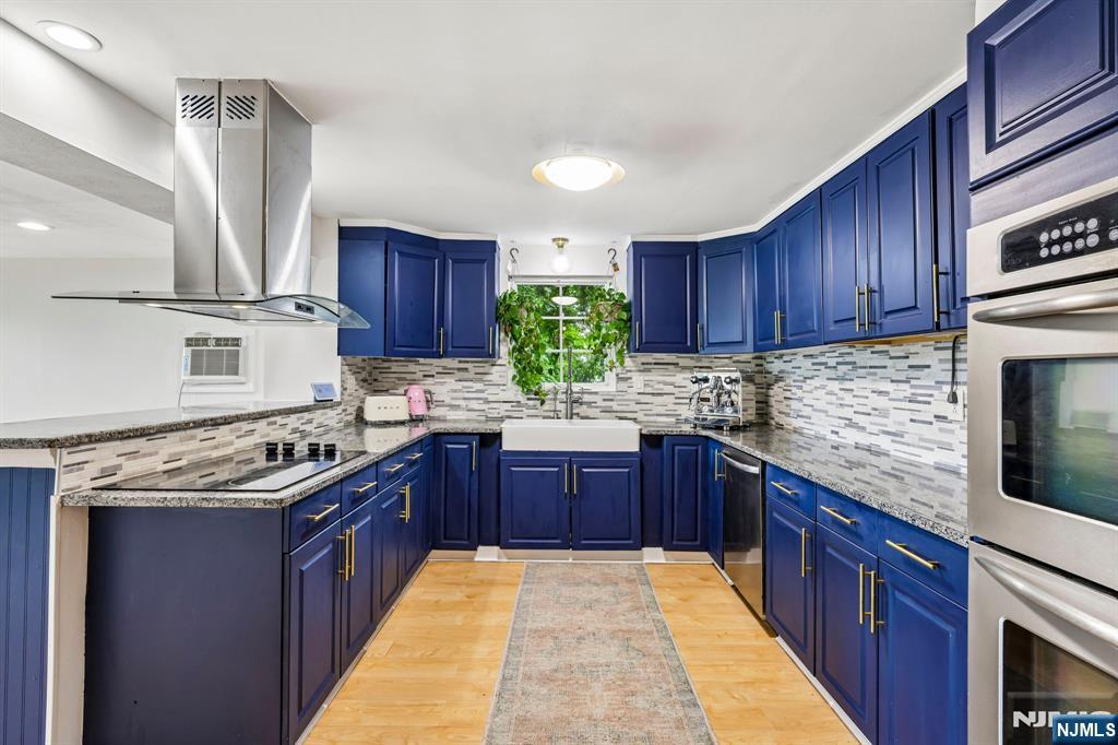 15 Musconetcong Avenue