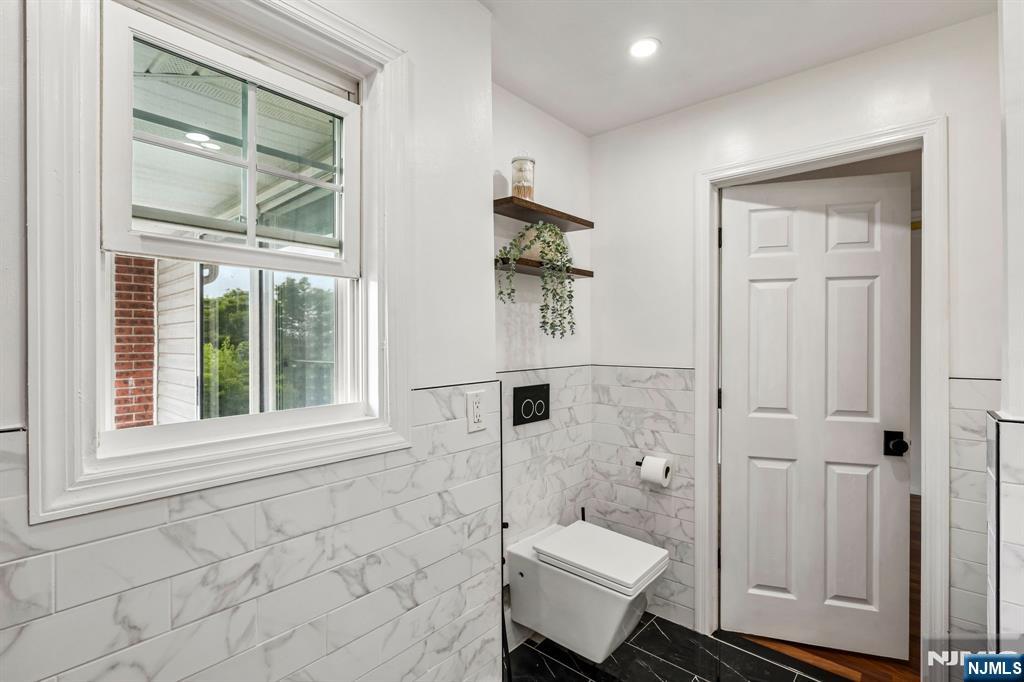 15 Musconetcong Avenue