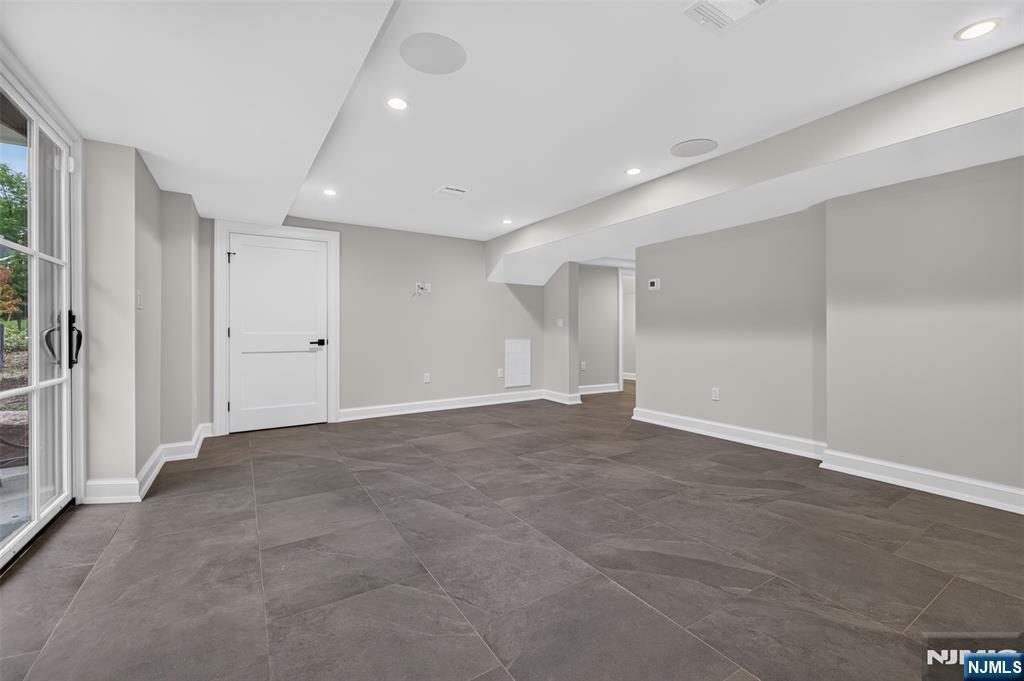 58 Greenwoods Road — photo 34