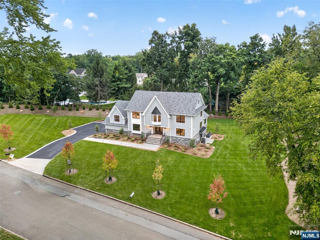 58 Greenwoods Road - Photo 5