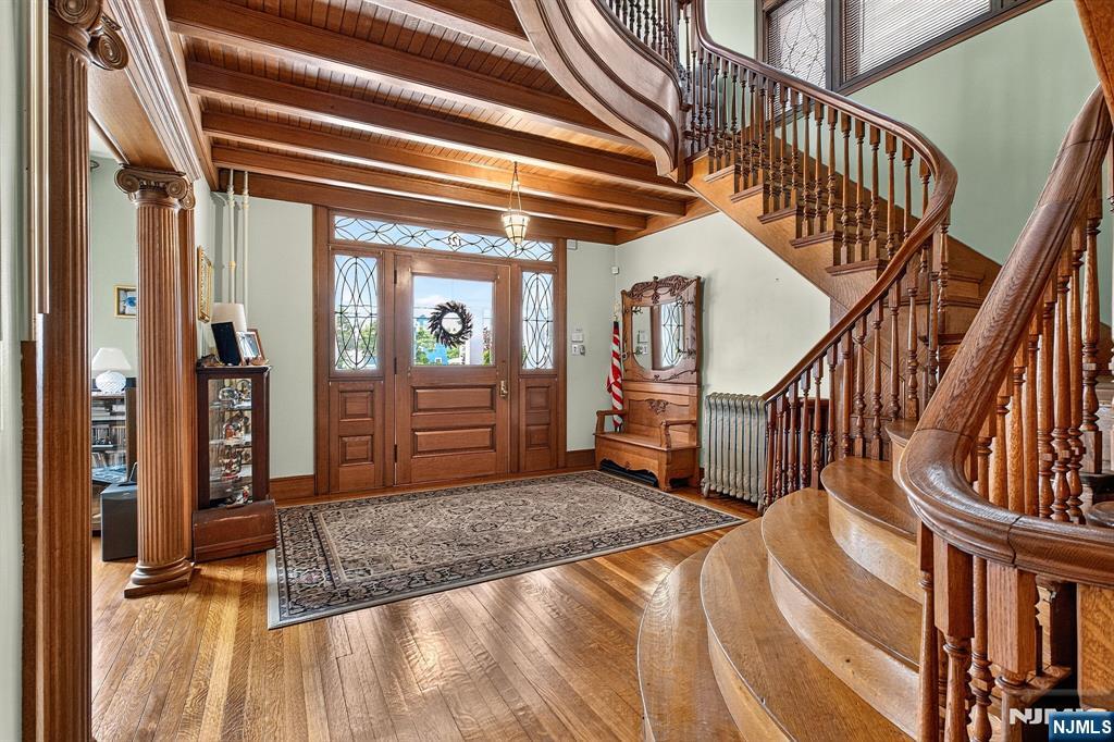 122 2nd Avenue - Photo 2