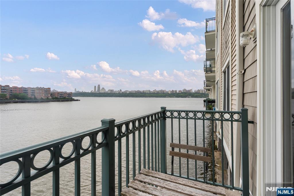 148 The Promenade