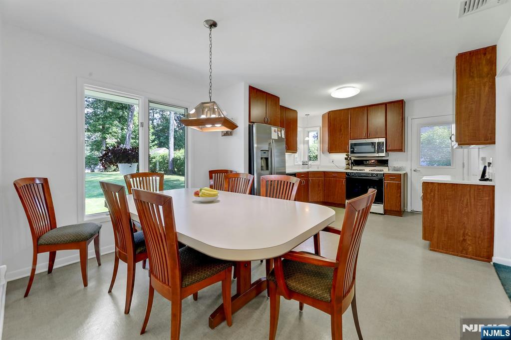 37 Hilltop Terrace - Photo 5