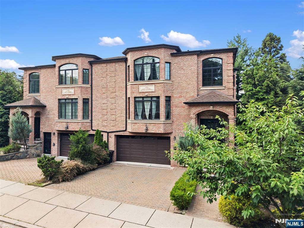 40 Oakdene Avenue B - Photo 1