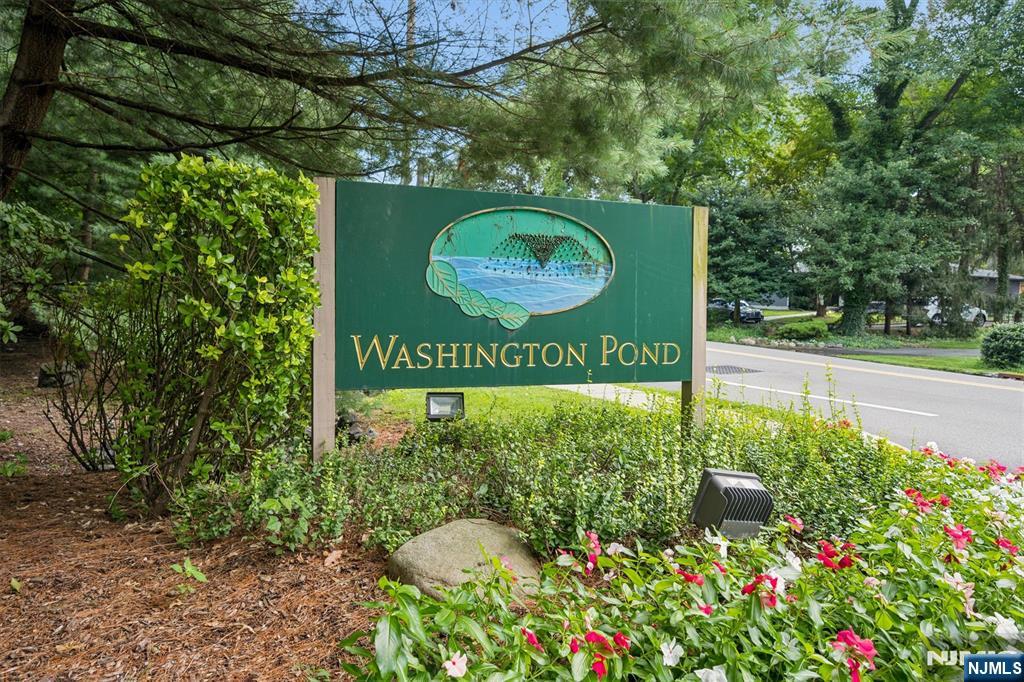 300 Pond Court 5E - Photo 1