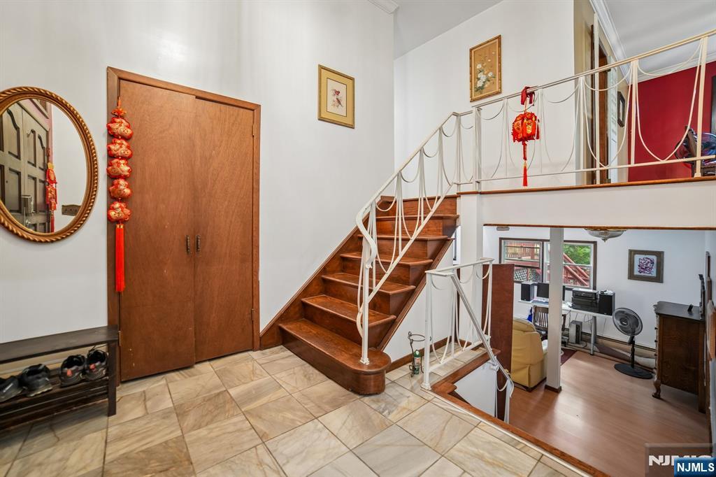 249 Knickerbocker Road - Photo 3