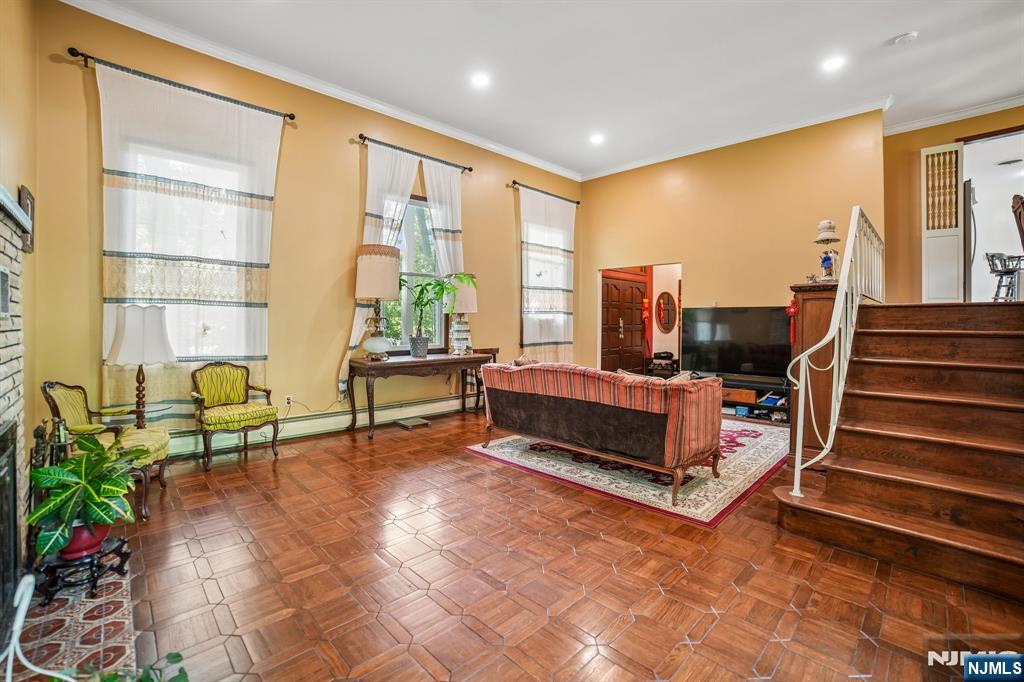 249 Knickerbocker Road - Photo 4