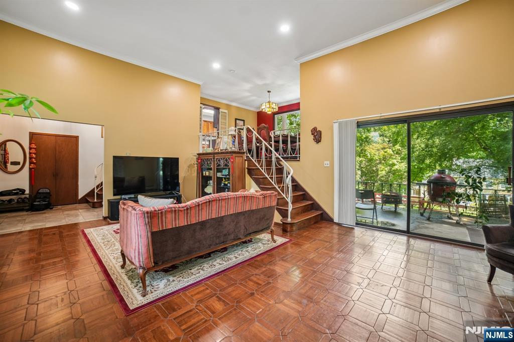 249 Knickerbocker Road - Photo 5