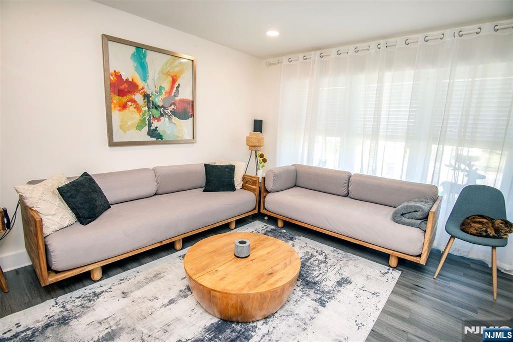455 Luhmann Dr, New Milford, NJ 07646