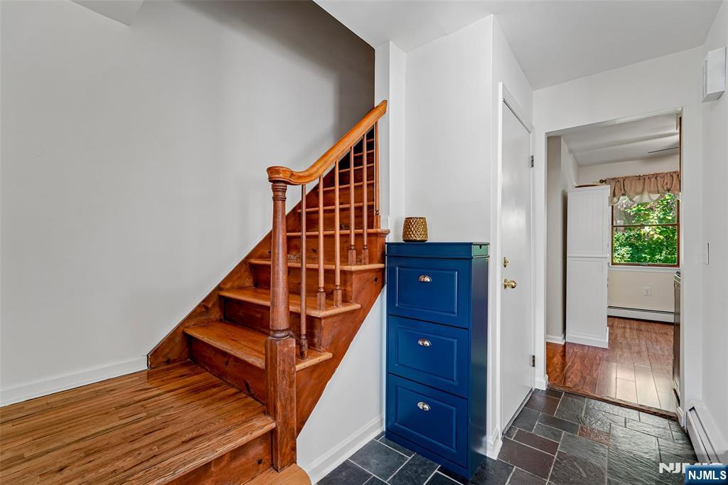 204 Union Street - Photo 4