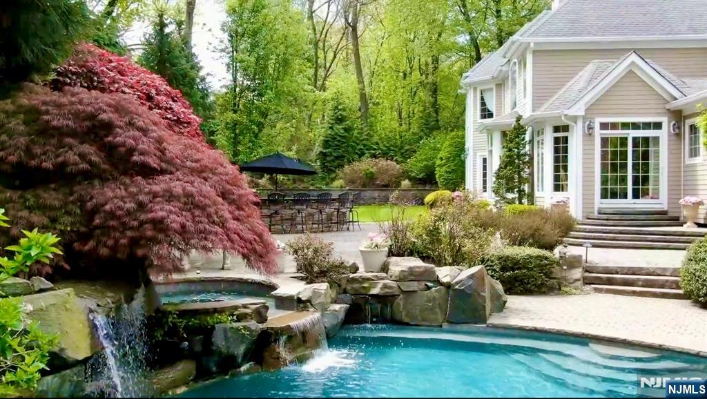Photo 3 of Sale Pending at 457 Devonshire Dr, Franklin Lakes, NJ 07417 | MLS# 26028873 | Listing updated on 2026-09-18