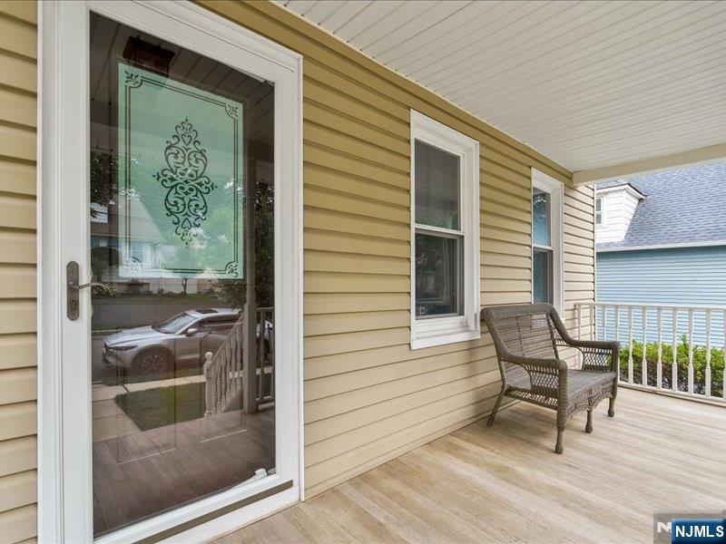 521 9th Street - Photo 3