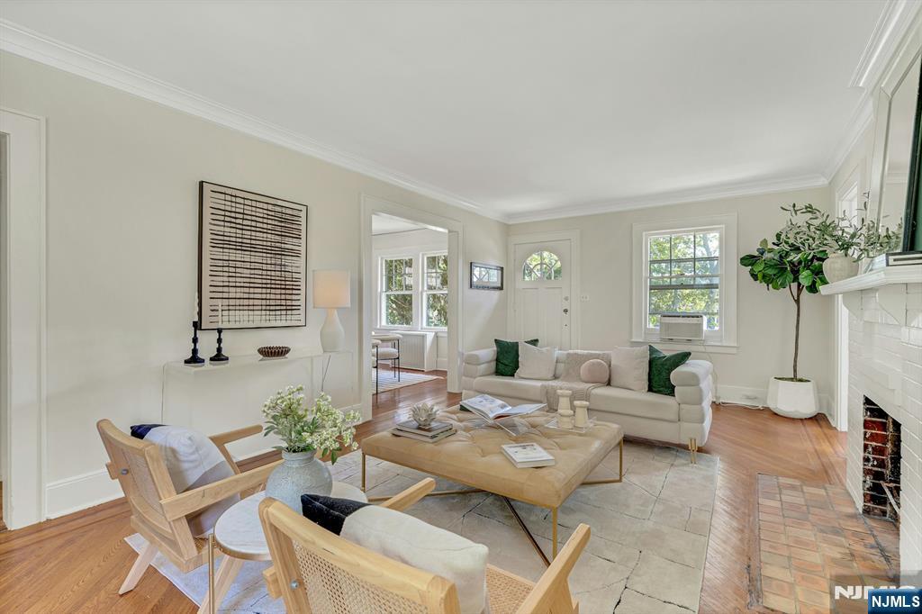 148 Essex Avenue - Photo 3
