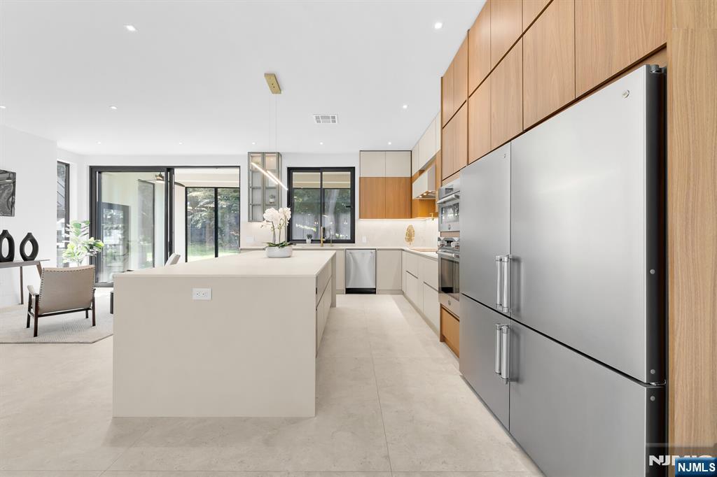 226 Haworth Avenue — photo 14