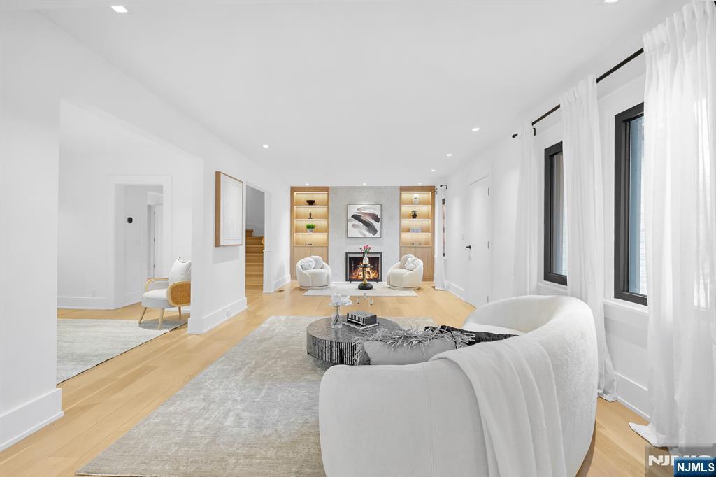 226 Haworth Avenue - Photo 4