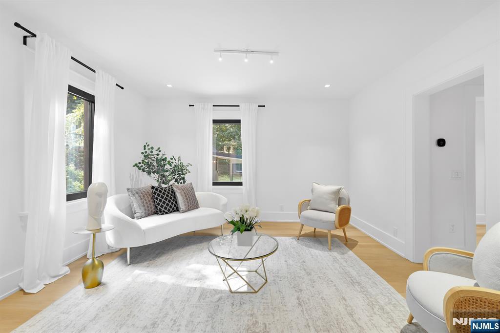 226 Haworth Avenue — photo 7