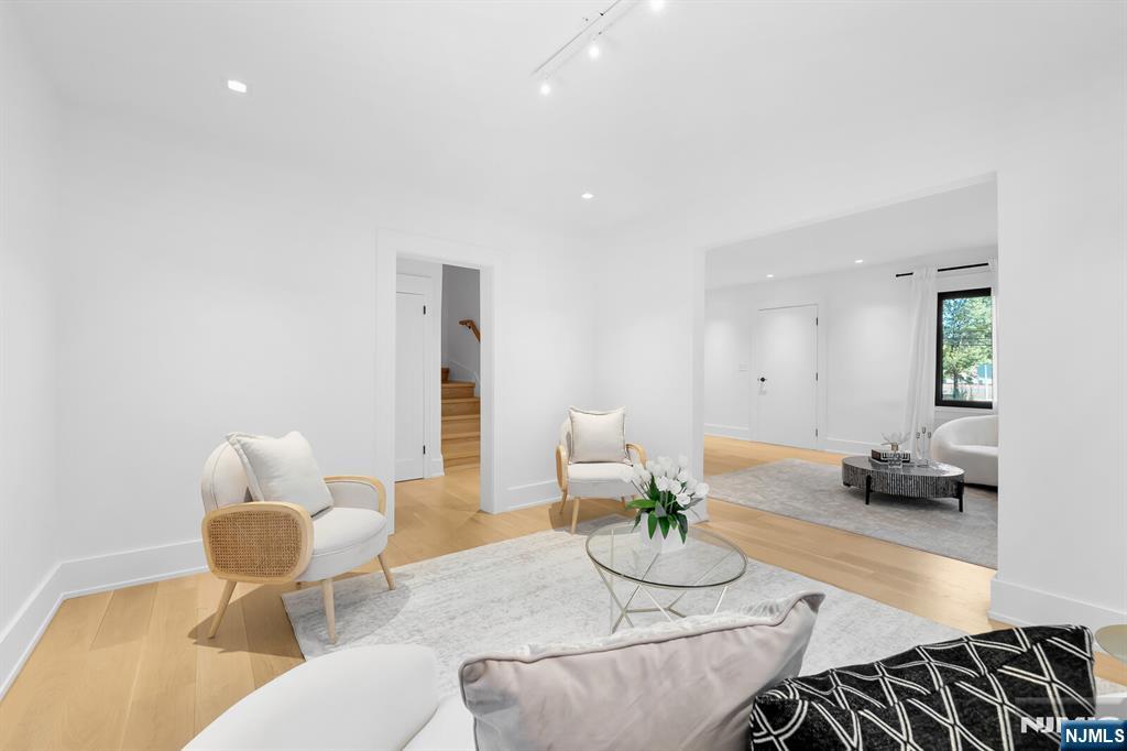 226 Haworth Avenue — photo 8