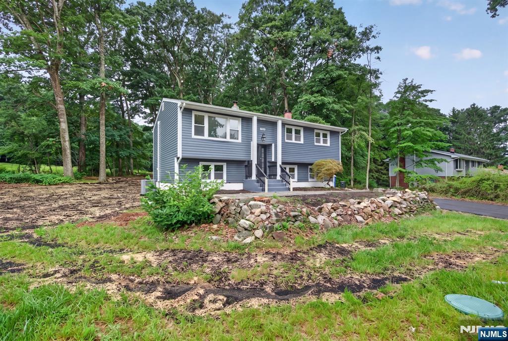 2nd image of 150 Mount Olive Rd, Mount Olive Township, NJ 07836 | MLS# 26028908