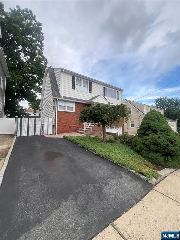 140 Silleck Street - Photo 3