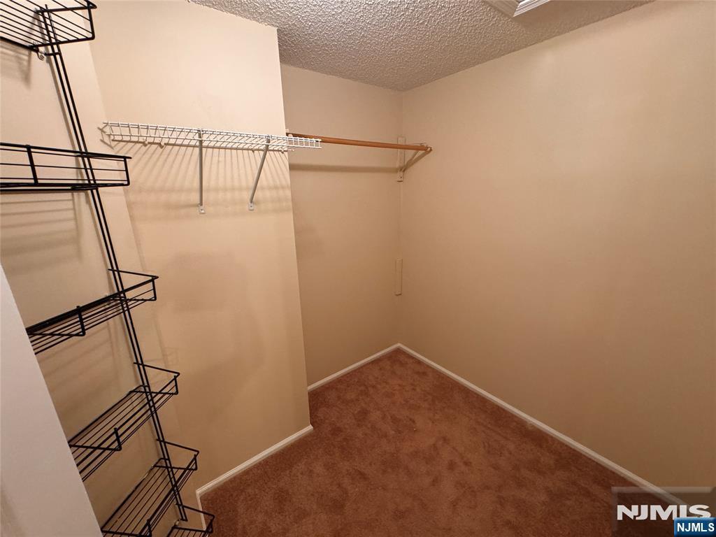 1038 Cambridge Court - Photo 5