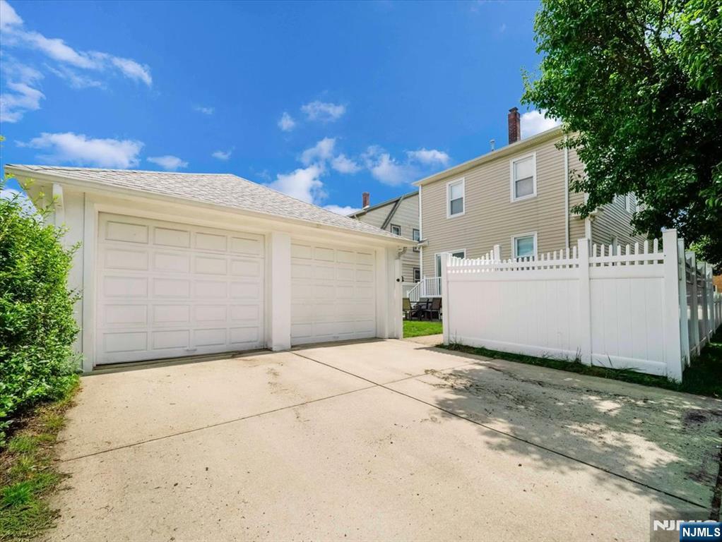 69 Main Avenue