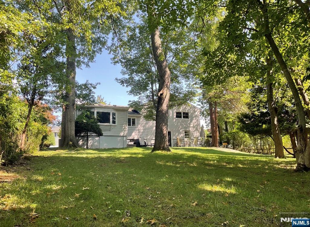 51 Earnshaw Place