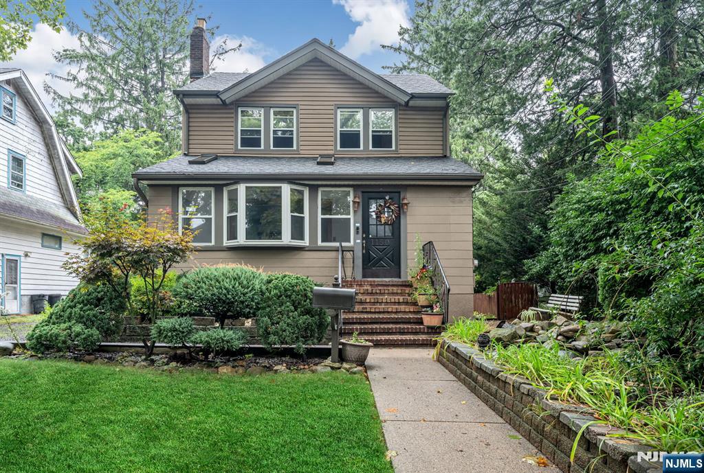 1150 Margaret Street - Photo 1