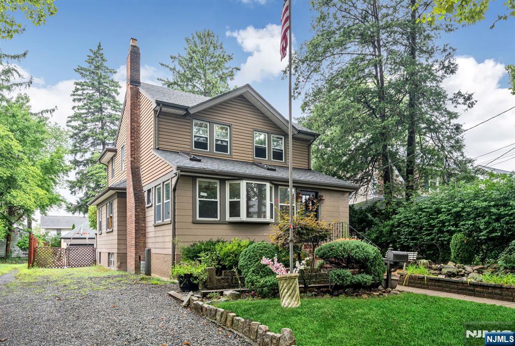 1150 Margaret Street - Photo 2