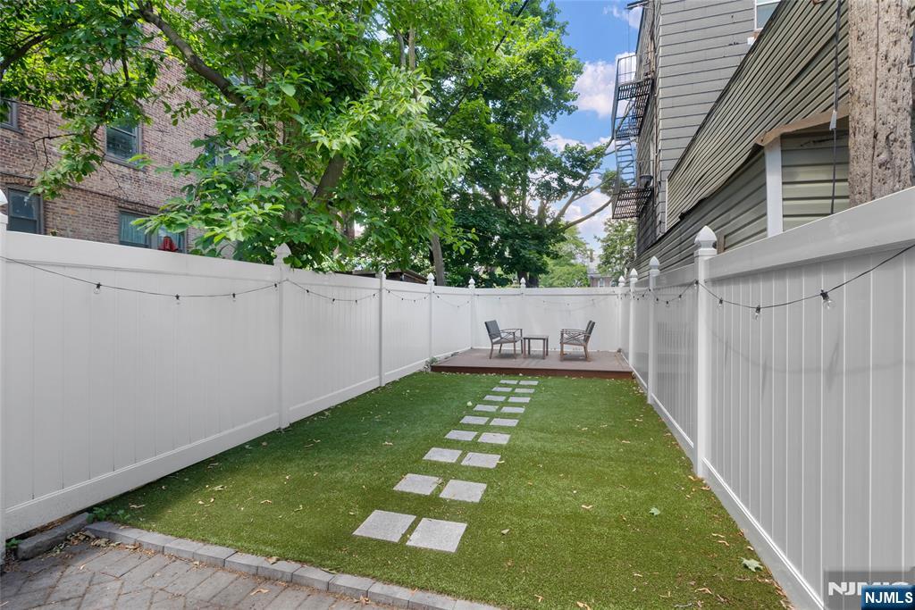 13 Britton Street #1