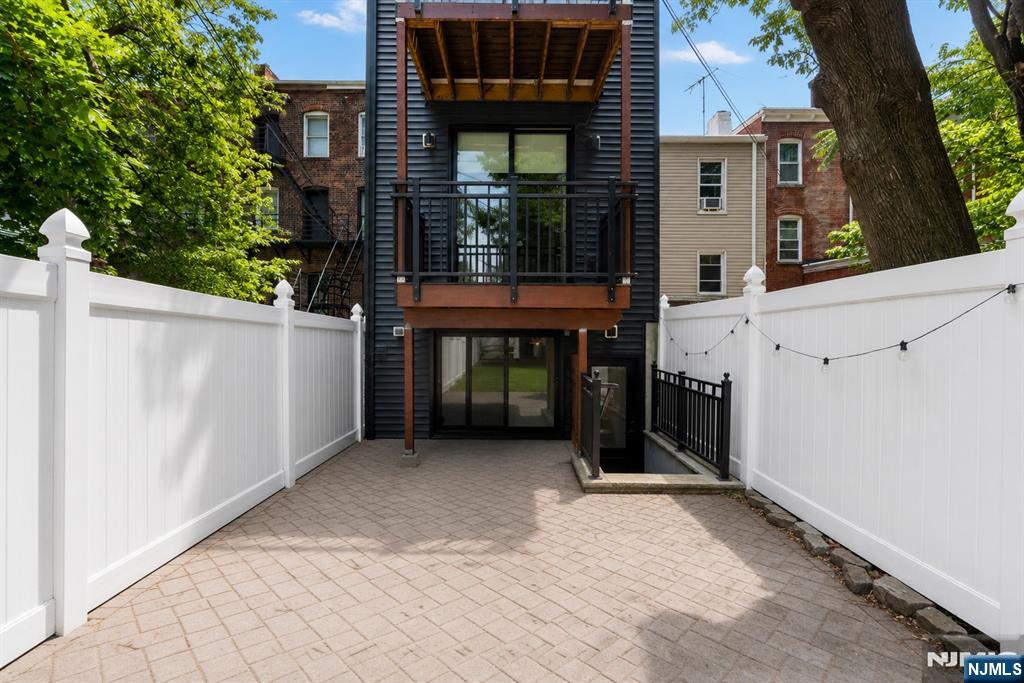 13 Britton Street #1