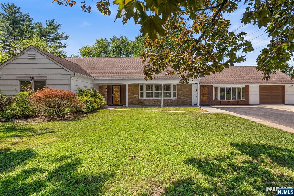 74 Country Club Road - Photo 2