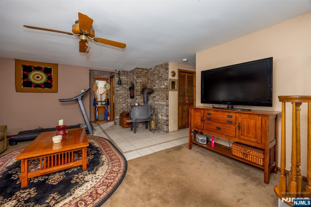 1150 Lakeside Drive