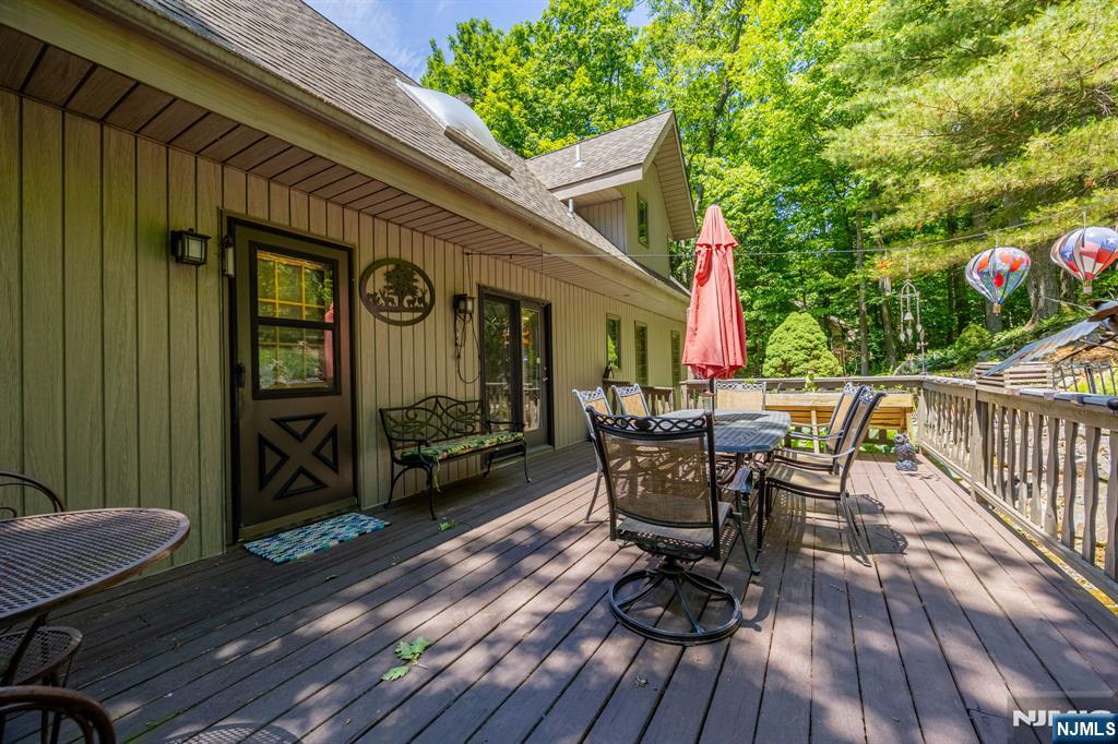 1150 Lakeside Drive