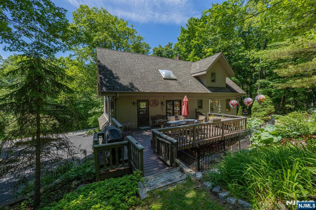1150 Lakeside Drive