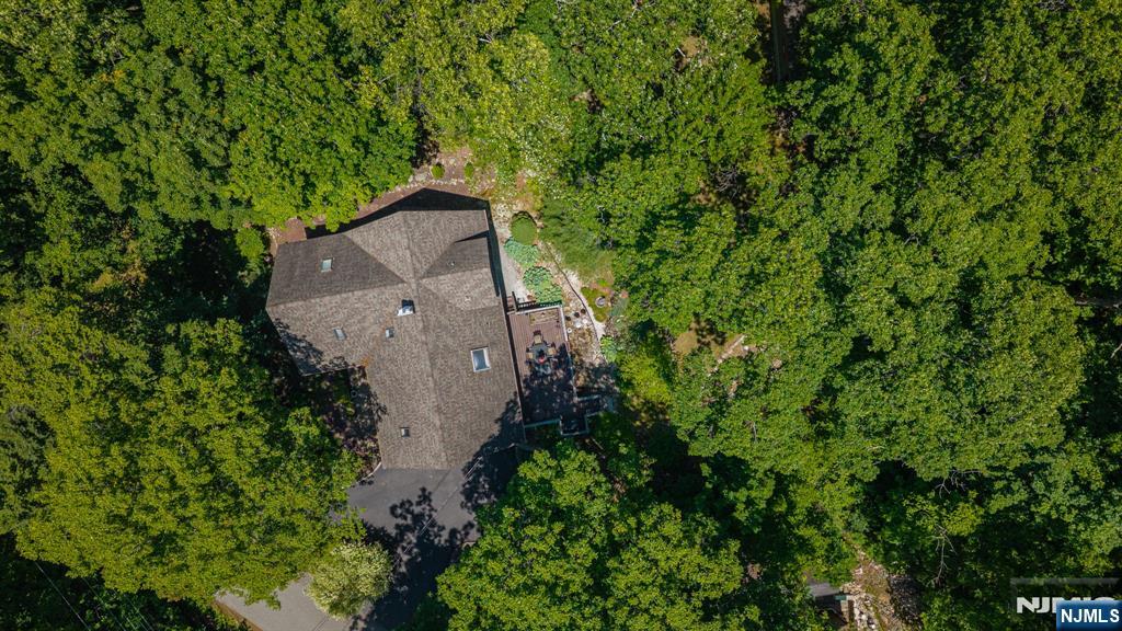 1150 Lakeside Drive