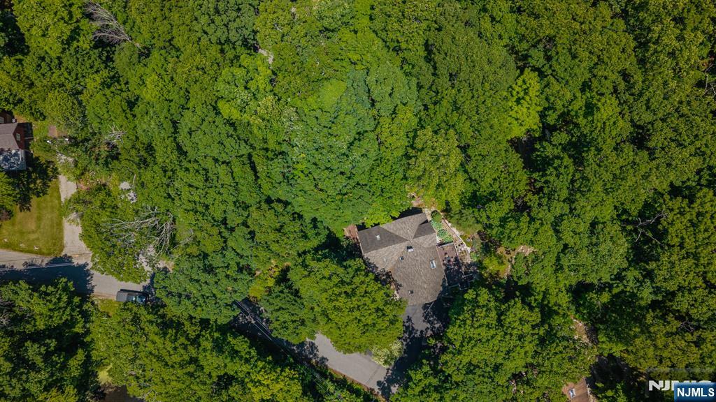 1150 Lakeside Drive
