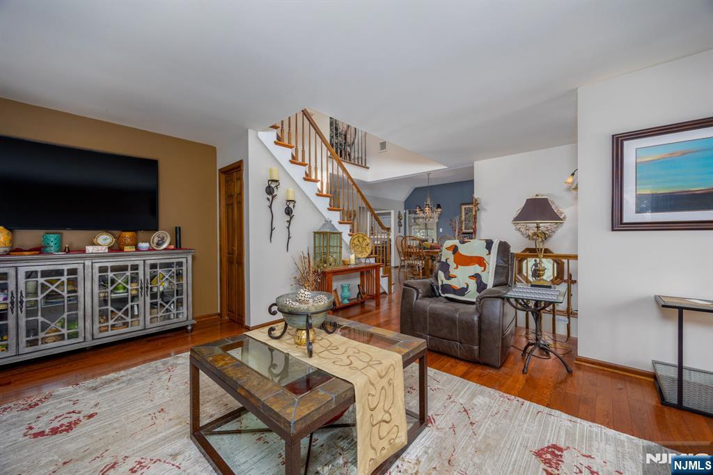 1150 Lakeside Drive