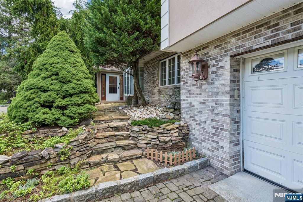 186 Laauwe Avenue - Photo 2