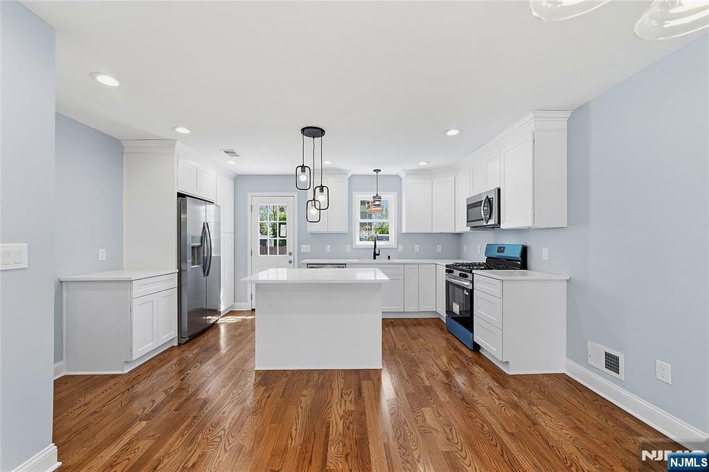 270 Alpine Way