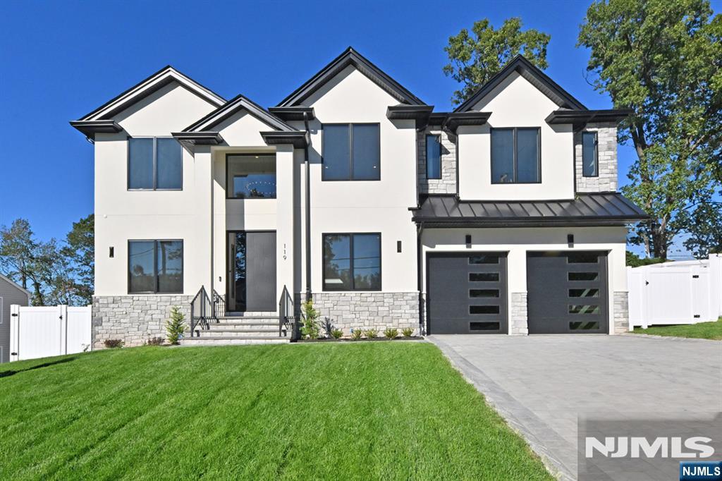 Photo 1 of Single family home for sale at 119 Arnot Pl, Paramus, NJ 07652 | MLS# 26029063 | Listing updated on 2026-10-16
