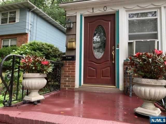 10 Lenox Avenue 2nd Floor - Photo 2