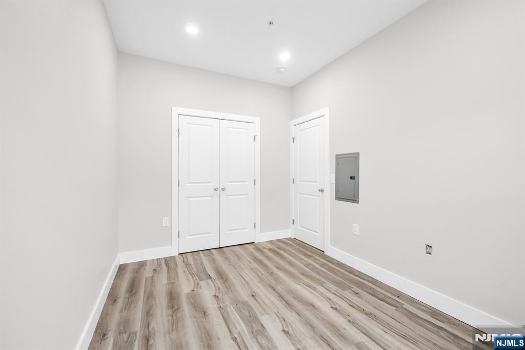 66 Mount Prospect Avenue 2 - Photo 5