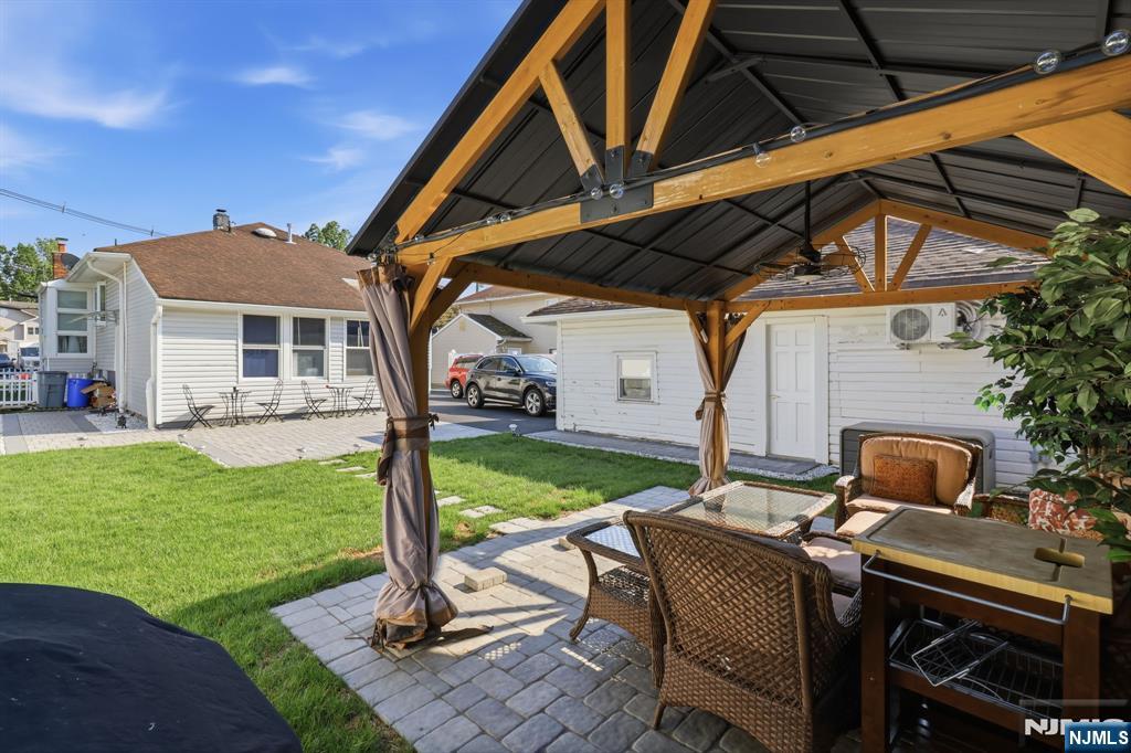 15 Pehle Avenue