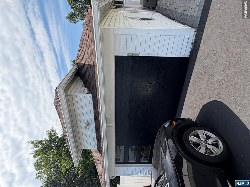 15 Pehle Avenue