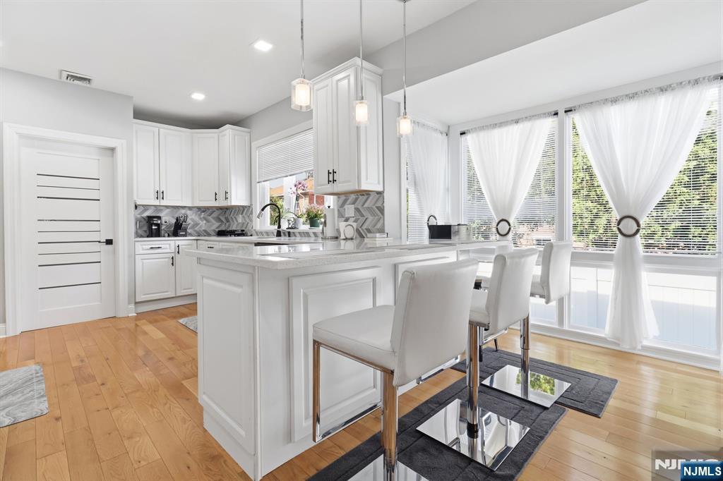 15 Pehle Ave, Saddle Brook, NJ 07663