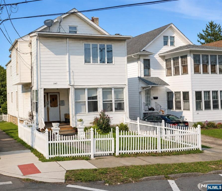 242 Brook Avenue 2 - Photo 1