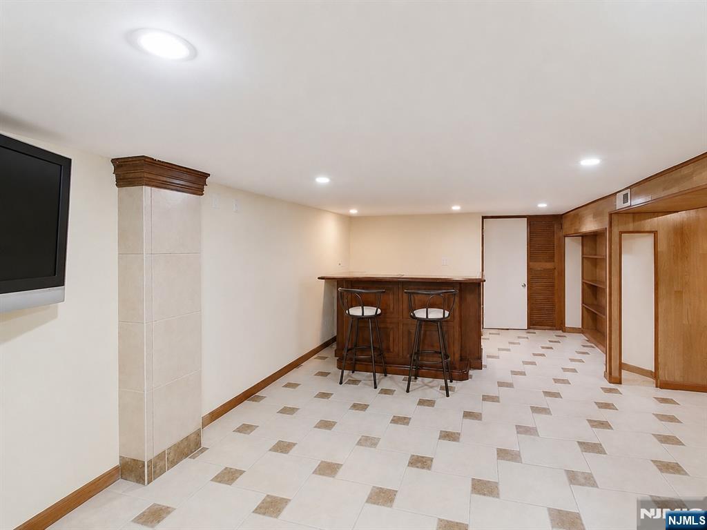 402 Davis Avenue