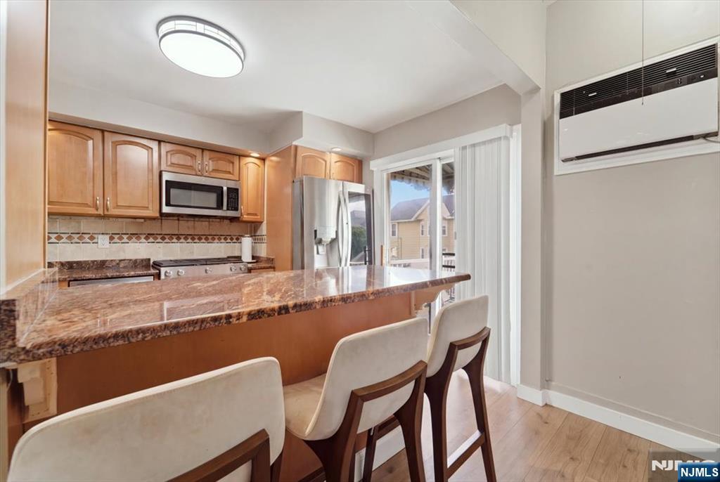 87 Curie Avenue